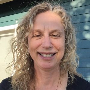 Meet your Posher, Julie